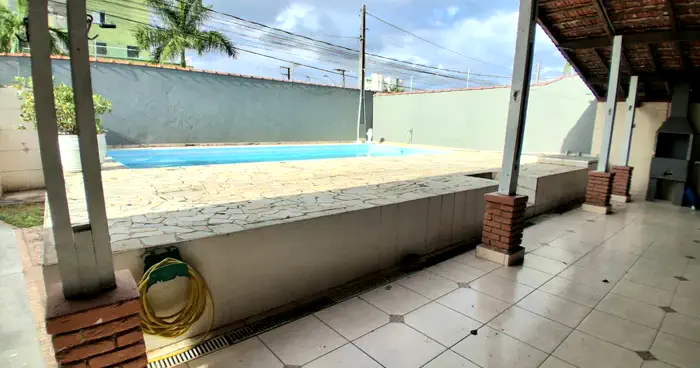 Imagem oficial de compartilhamento da casa à venda no Bairro Aruan, Caraguatatuba