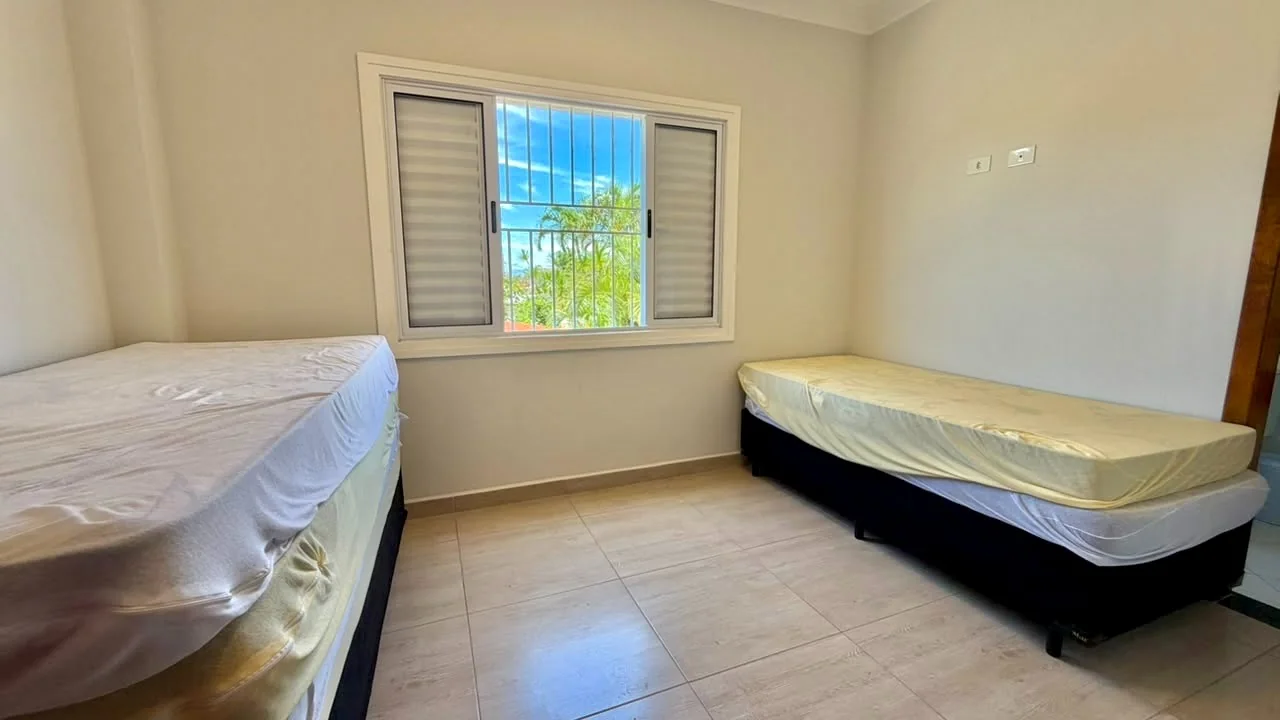 Quarto com duas camas