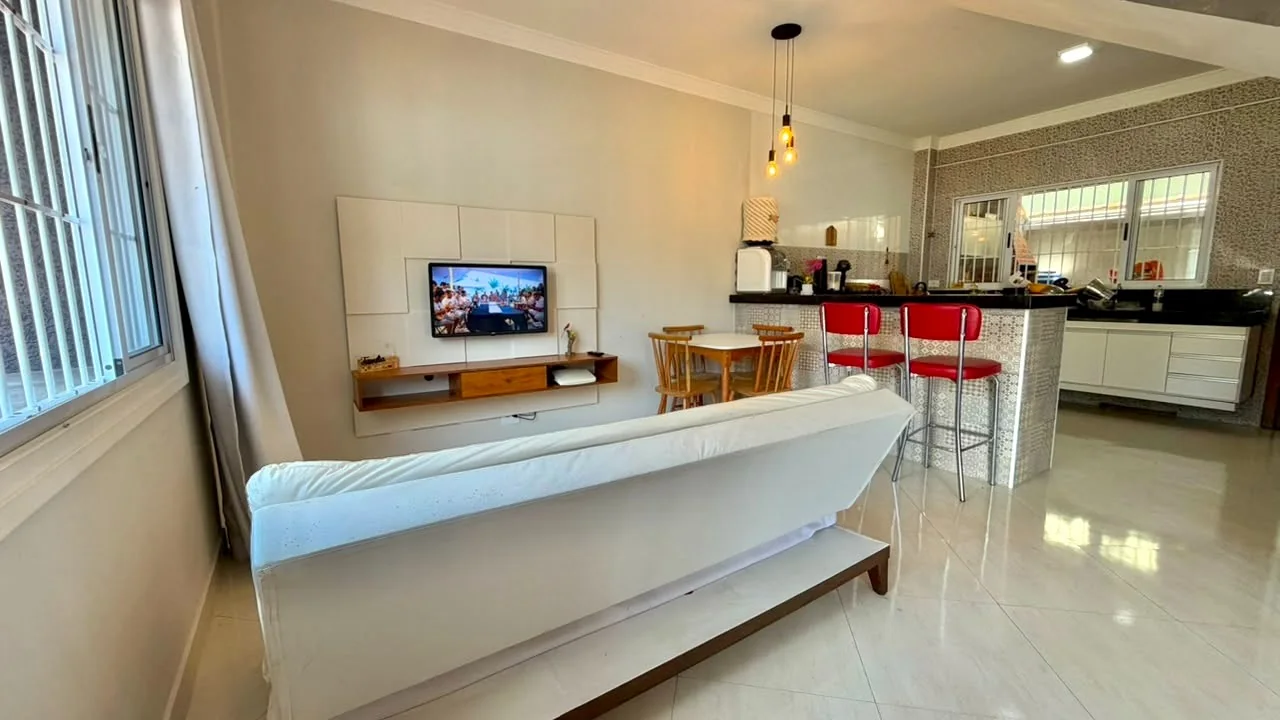 Sala de estar com sofá